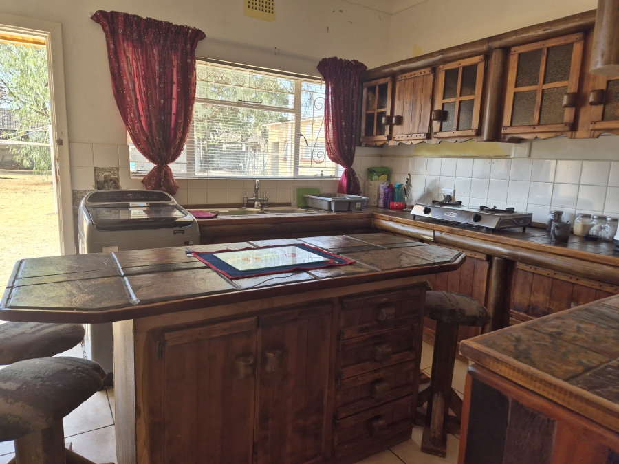 3 Bedroom Property for Sale in La Hoff North West